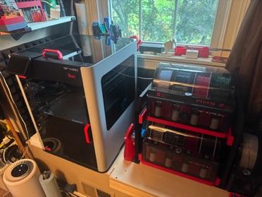 Bambu Lab H2D w/ 2x AMS 2 Pro's and an AMS HT